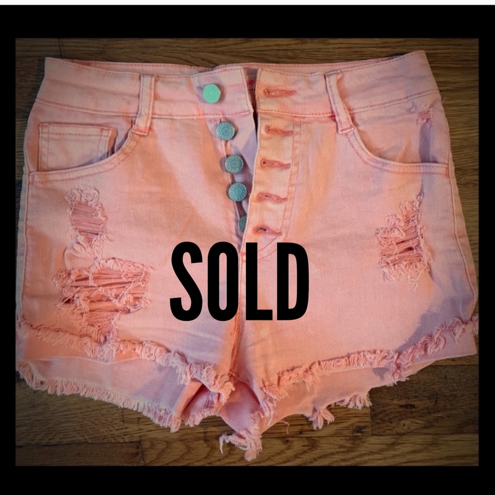 Adorable Distressed Shorts By Refuge